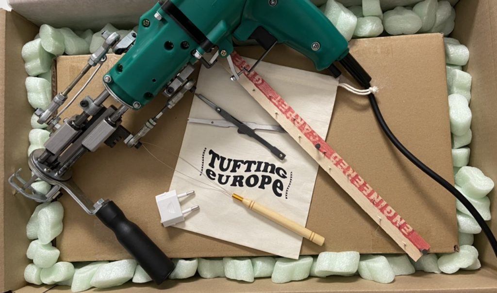 What is included with a tuft gun order? Tufting Europe