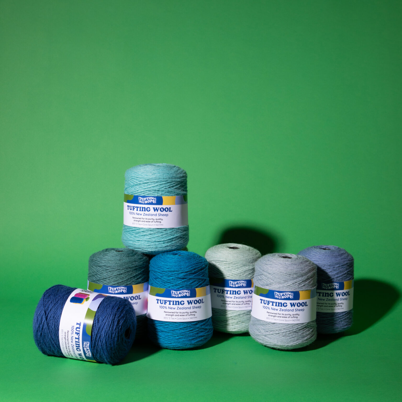 Royal Blue 500 g Wool Tufting Yarn Tufting Europe