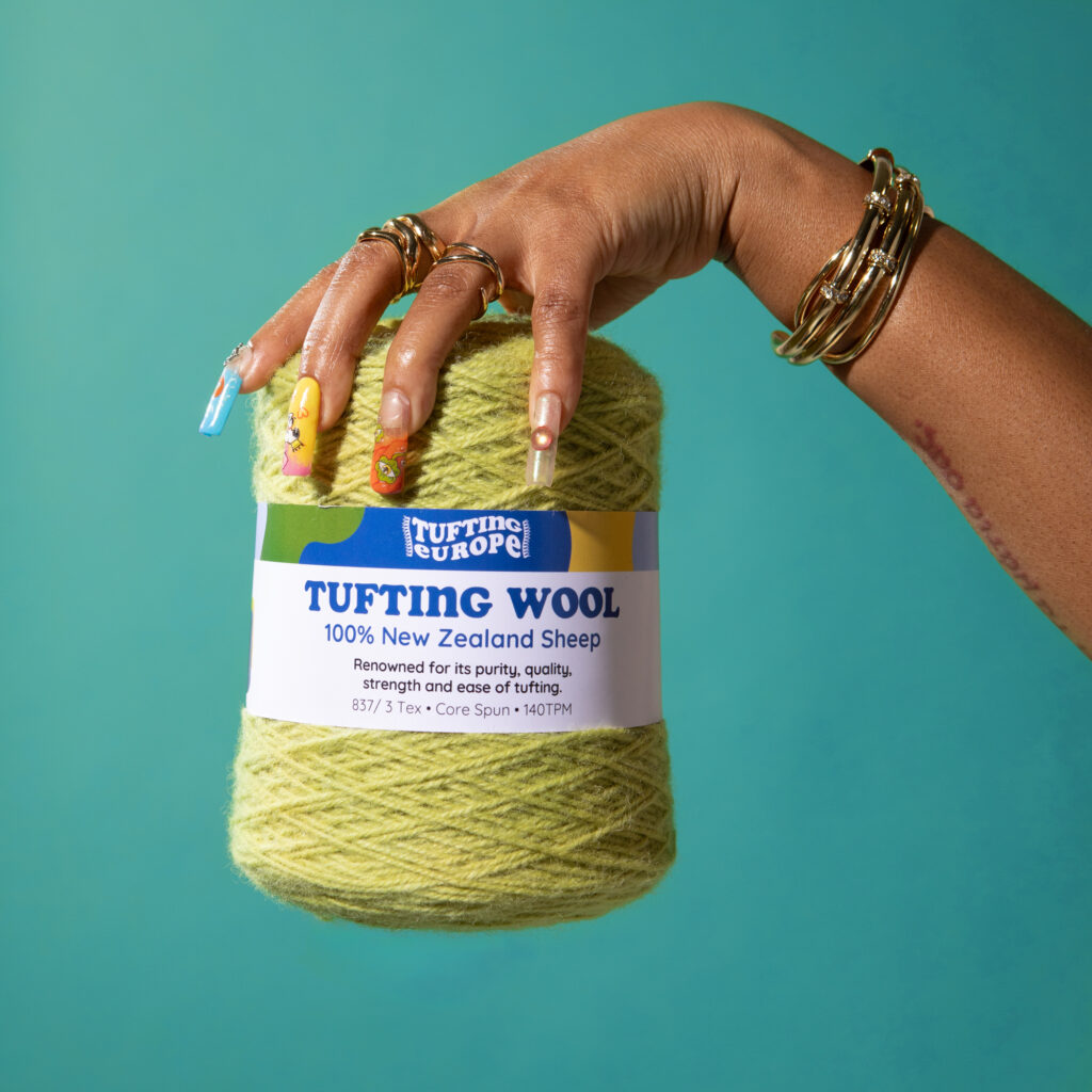 Olive Green 500 g Wool Tufting Yarn Tufting Europe