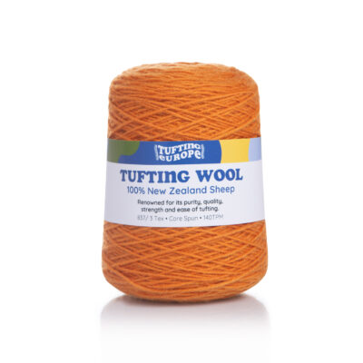 Orangefarbenes Tufting-Garn auf Konen – 100 % neuseeländische Wolle